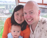 Kijk dan hoe mamma stiekem mijn snuit omhoog duwt op deze foto vanuit het reuzenrad